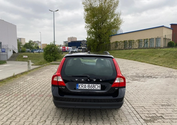 Volvo V70 cena 24700 przebieg: 213600, rok produkcji 2008 z Kraków małe 326